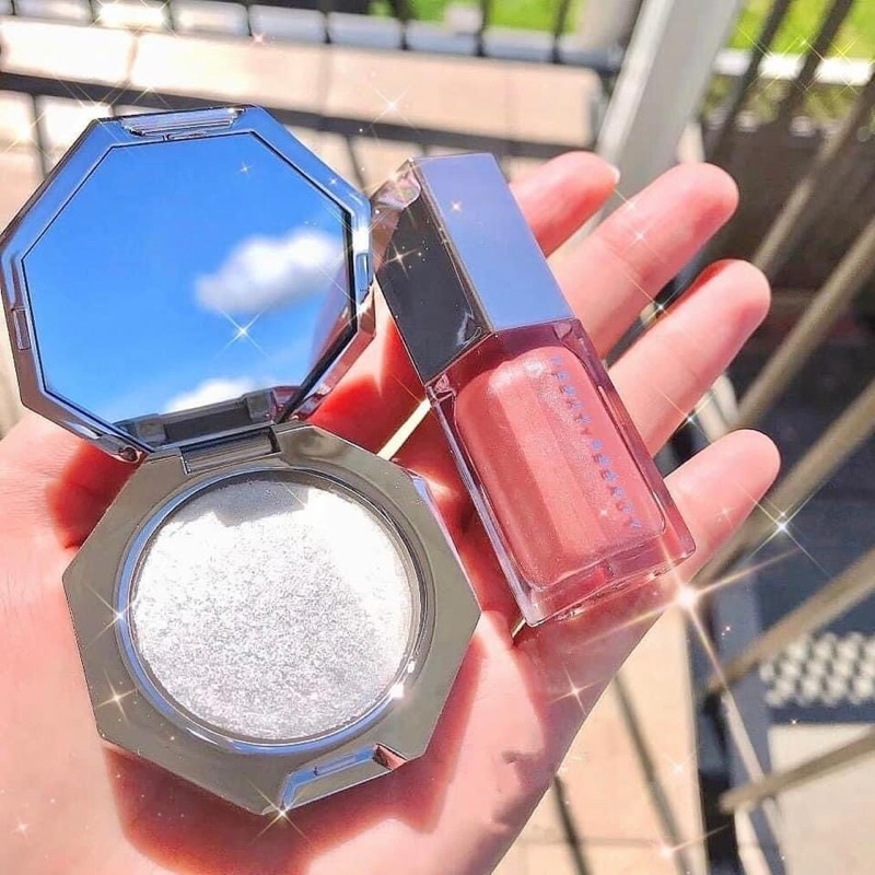 Set fenty 2 món gồm son dưỡng và phất bắt sáng highlight