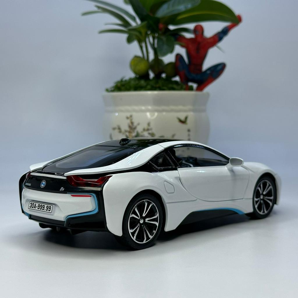 Mô hình siêu xe BMW i8 tỷ lệ 1:22 bằng kim loại hãng JiaYe tặng BIỂN SỐ VIP