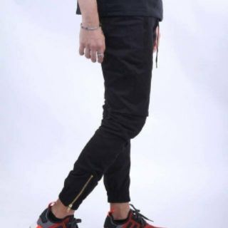 Quần Jogger ziper Kaki Nam