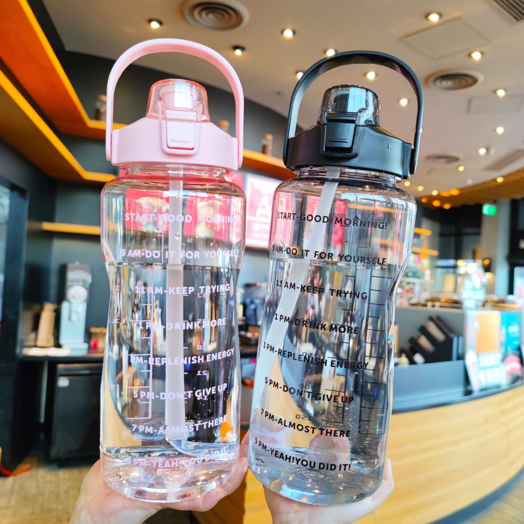 Bình Nước 2 Lít Trong Suốt BN/02 Giữ Nhiệt Nóng Lạnh, 2000ml Cute Có Ống Hút &amp; Vạch Báo Giờ Uống Nước Cho Người Lười