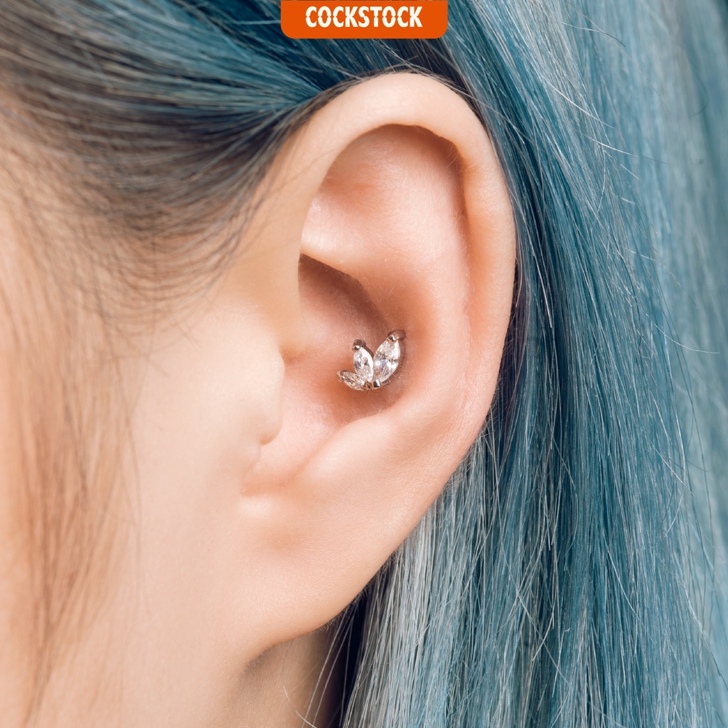 Khuyên tai đá Three Angles Diamond Earring CockStock