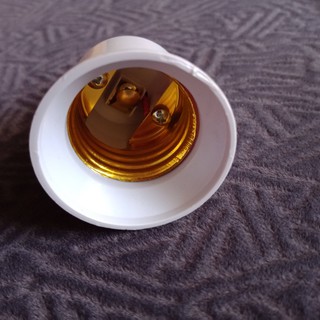 Đui đèn chuyển đổi đui xoáy từ E14 sang E27, Đầu đổi E14-E27