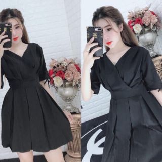 Đầm xòe xếp ly