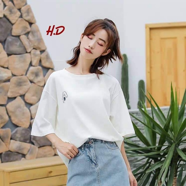 Áo phông logo cô gái cầm cốc HDA0619