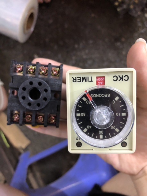 [VM] - Rơle trễ thời gian 60s (relay) và đế kèm theo CKC AH3-3.