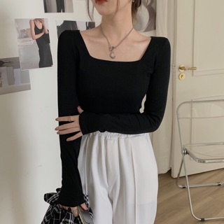Combo 2 áo thun body dài tay cổ vuông + chân váy xẻ tà