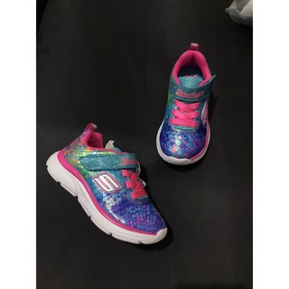 Giày skechers