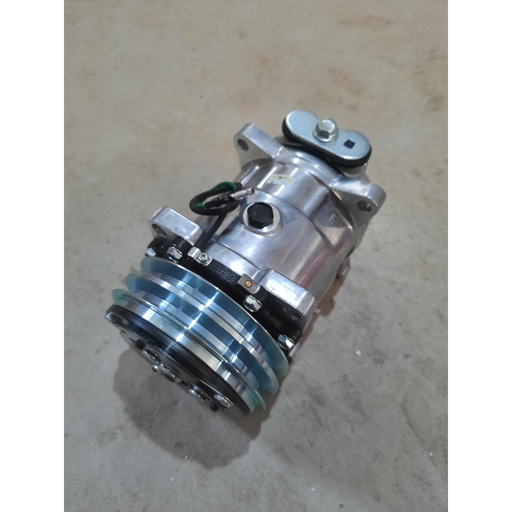 Lốc điều hòa CL001 lắp xe Chenglong 15 tấn xe Benz
