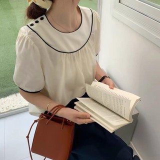 Áo sơ mi nữ đẹp A.211, áo sơ mi nữ cộc tay cổ tròn viền đen ba cúc đen cài vai lạ mắt