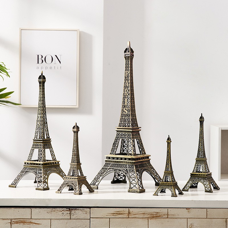 Mô hình tháp Eiffel đa kích thước