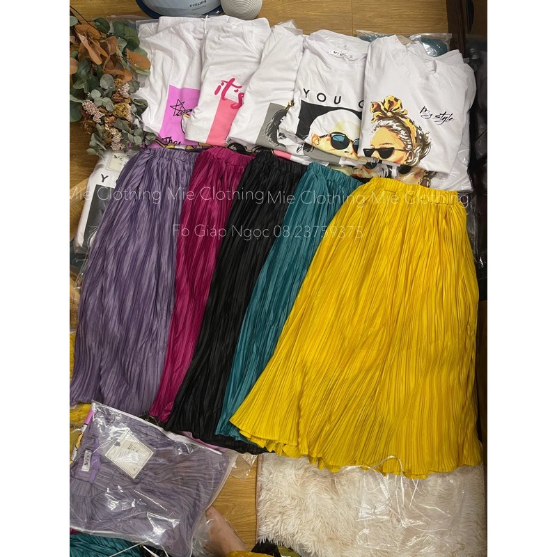Set áo thun cô gái trắng mix chân váy xếp ly trendy quốc dân nhiều màu nổi hồng tím xanh vàng đen | BigBuy360 - bigbuy360.vn