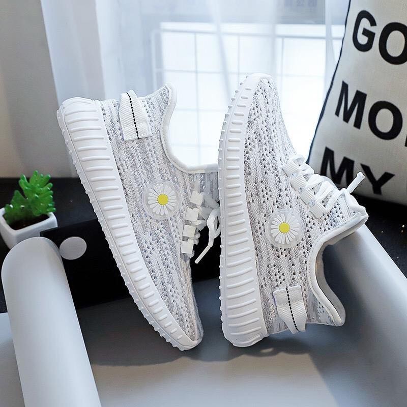 Giày thể thao sneaker phối hoa cúc chất co giãn êm chân ( full box)