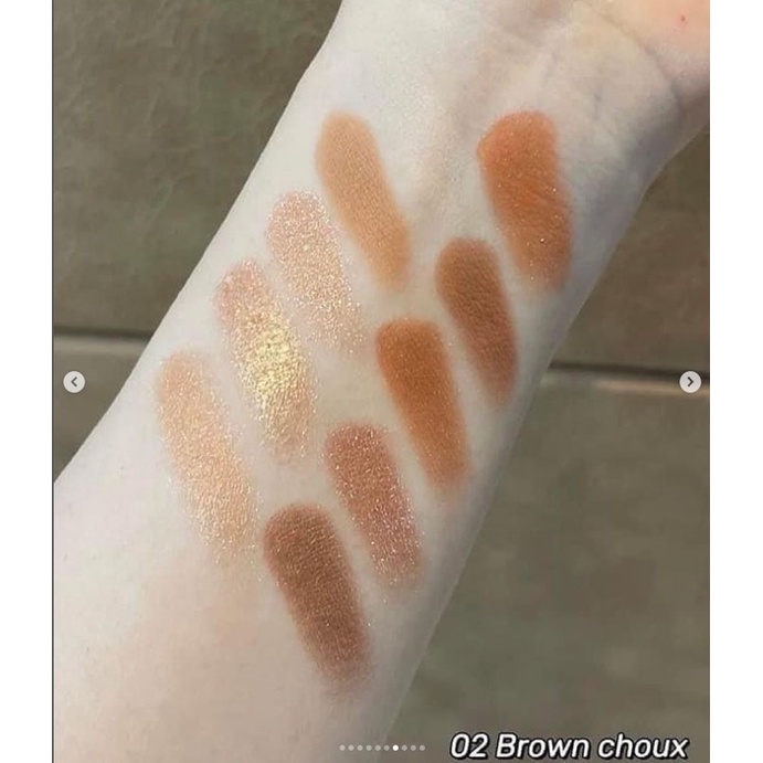 Có kèm cọ mắt - Bảng phấn mắt CLIO Pro Eye Palette màu số 02 Brown Choux tone cam ấm