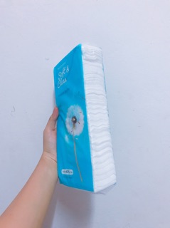 Bông tẩy trang watsons 210 miếng