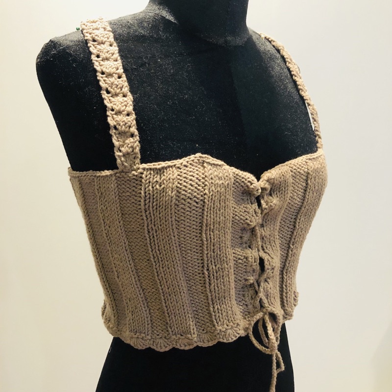 Áo croptop áo 2 dây thắt nơ len móc màu nâu tây