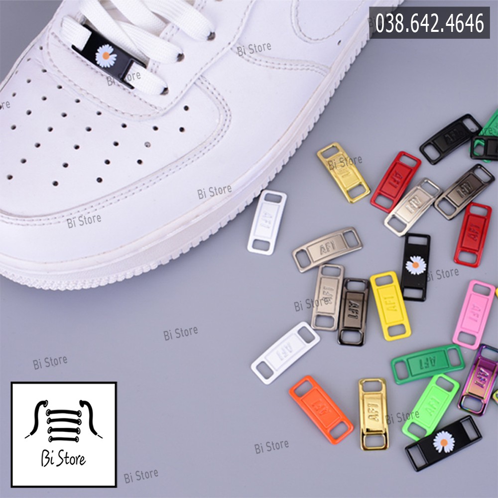 [𝗕𝗮́𝗻 𝘁𝗵𝗲𝗼 𝗰𝗮̣̆𝗽] Lacetags Bạc nhám + Hologram + Hoa cúc - Phụ kiện giày Nikee AF1, Jordann (AJ), Adidass, Vanss,...