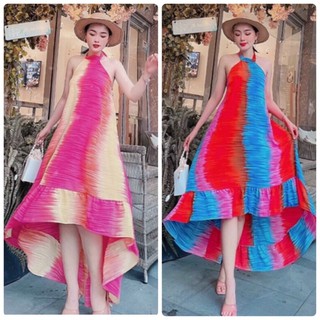 Đầm maxi loang màu cổ yếm