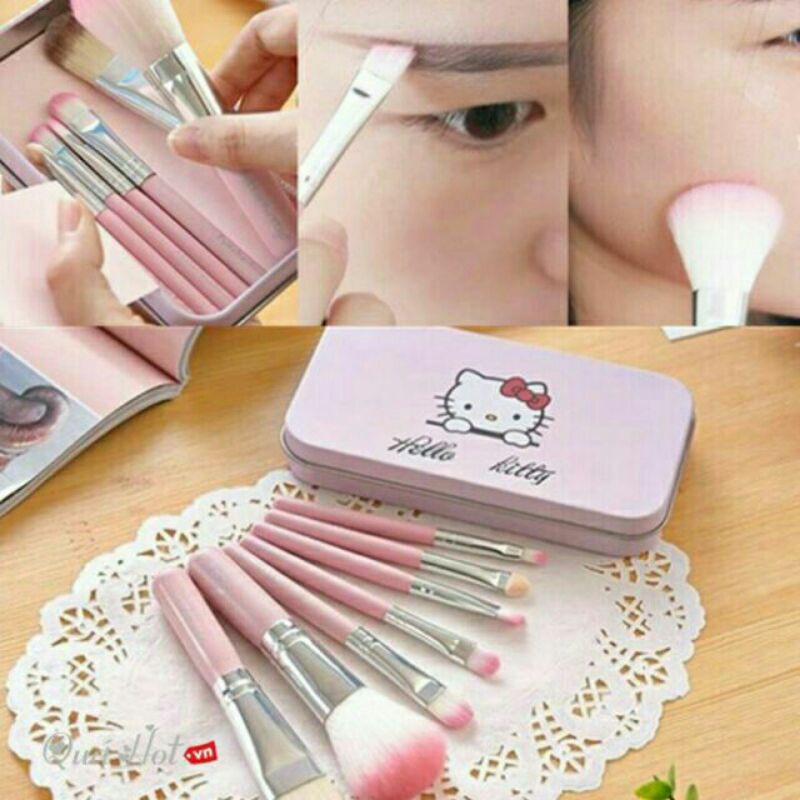 Bộ Cọ Trang Điểm 7 Món Hello Kitty