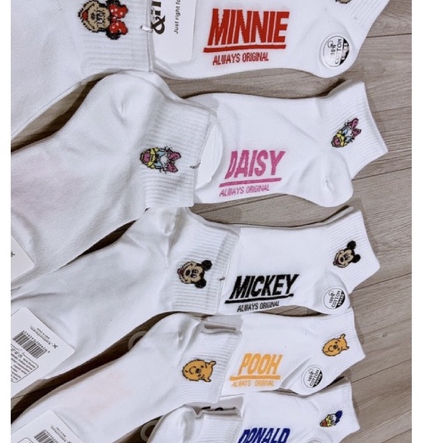 Tất Cổ Ngắn Màu Trắng Có Hình Mickey
