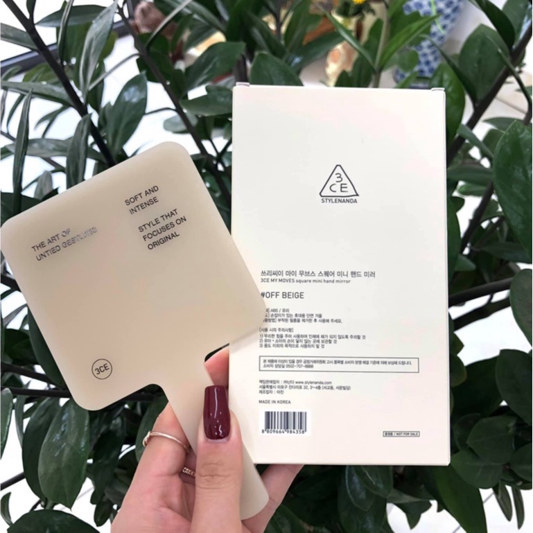 Gương 3CE My Moves Square Mini Hand Mirror Nhỏ