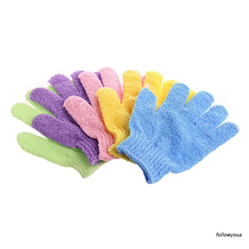 Găng tay tắm tẩy tế bào chết trên da