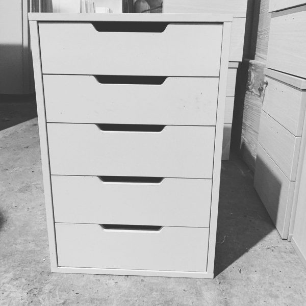Tủ kiểu dáng IKEA 5 ngăn kéo đẹp mê ly