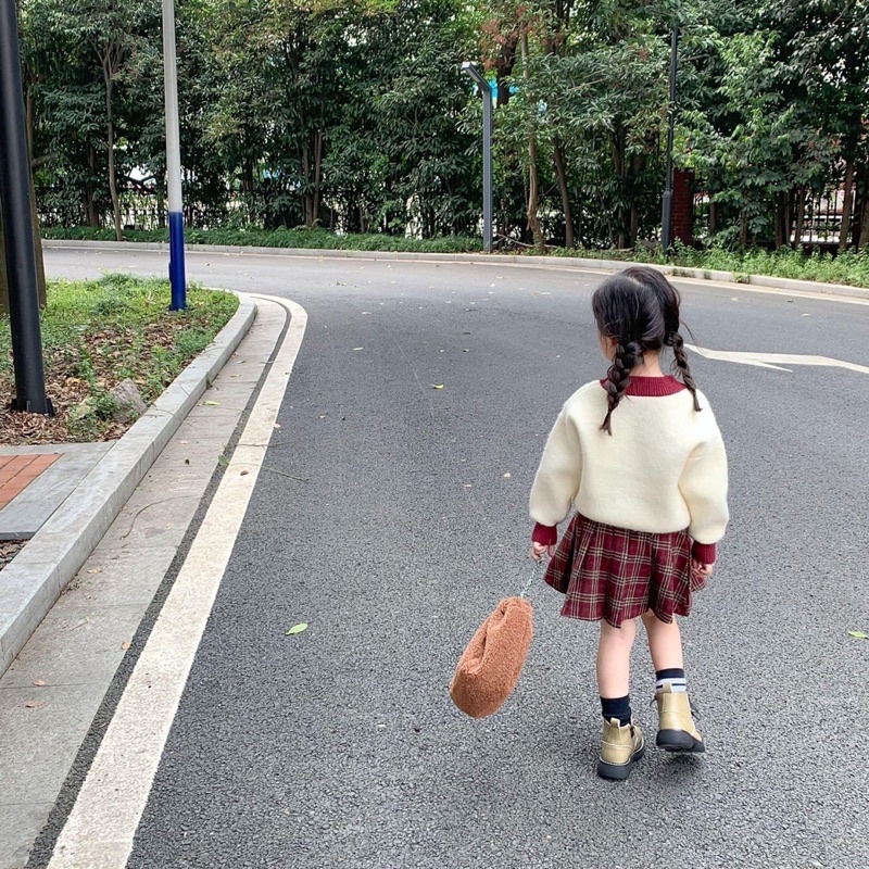 Set len gấu kèm chân váy dạ cho bé gái