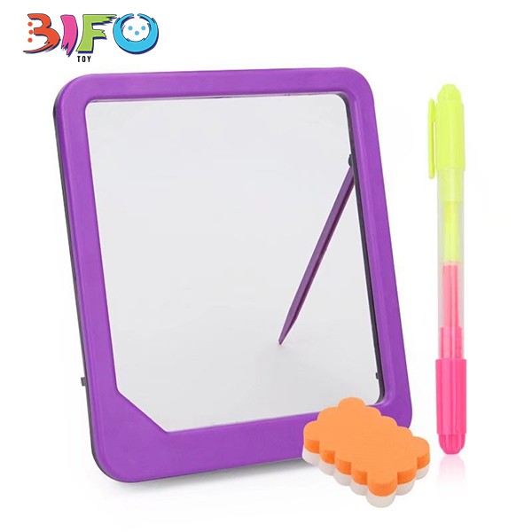 Bảng viết dạ quang kết hợp đèn LED cho bé tập viết, tập vẽ