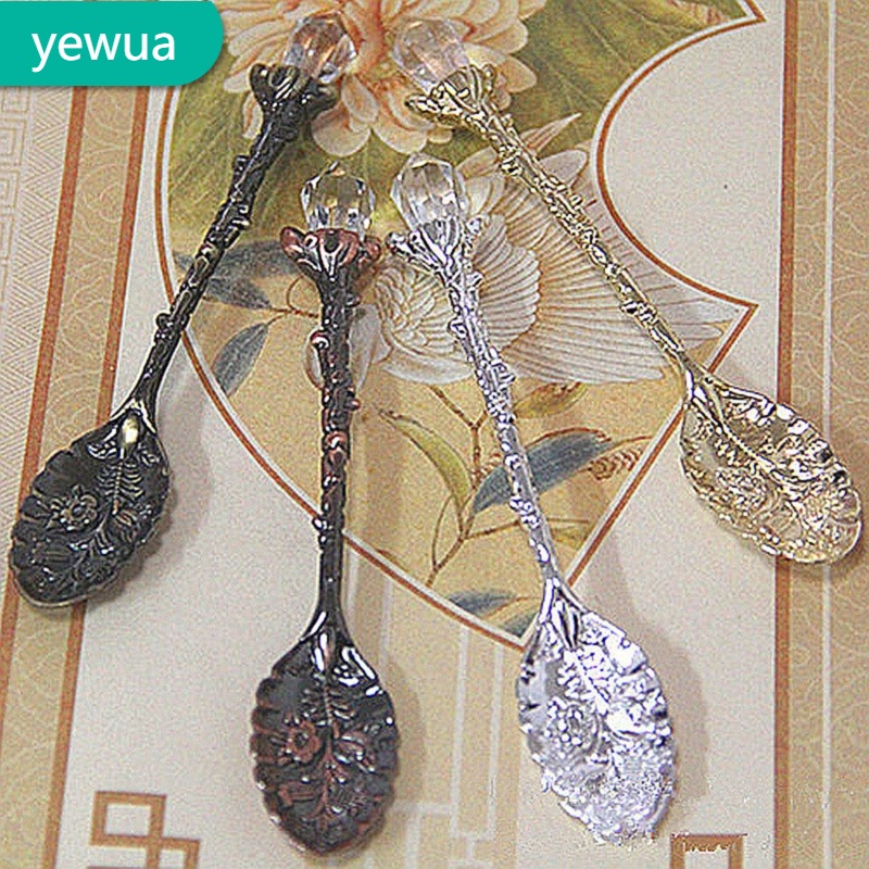 Muỗng cà phê bằng hợp kim họa tiết pha lê phong cách vintage