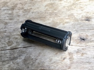 Khay 3 pin AAA cho đèn pin