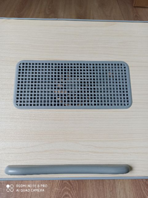 Bàn laptop có đế tản nhiệt / Bàn laptop chân xoay gập gọn | BigBuy360 - bigbuy360.vn