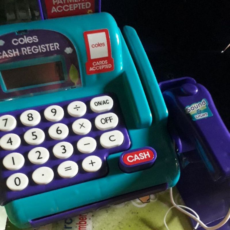 máy tính tiền.  .