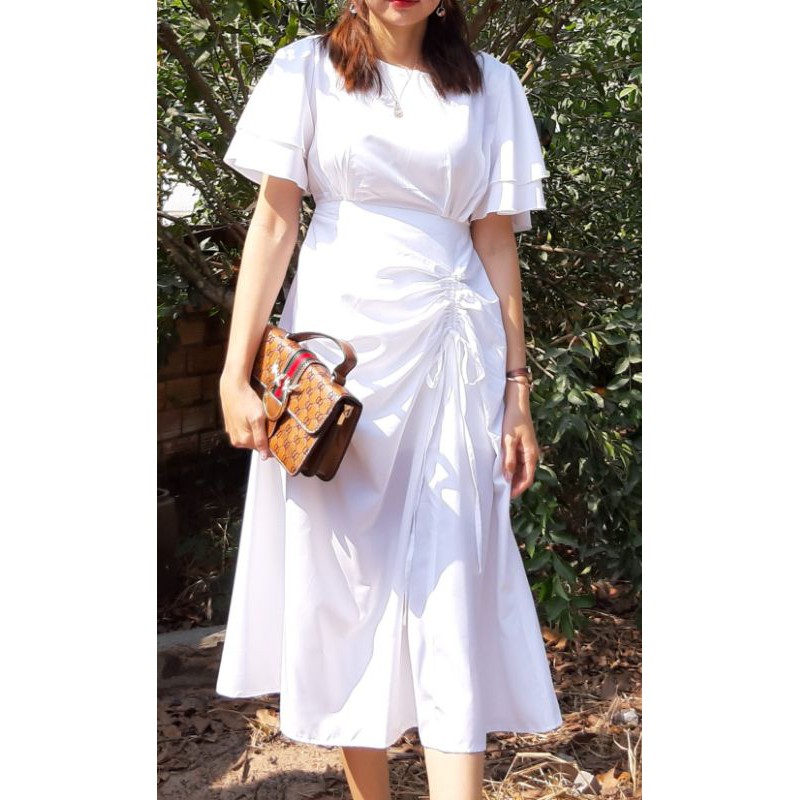 SALE thanh lý/ pass váy thiết kế trắng tinh