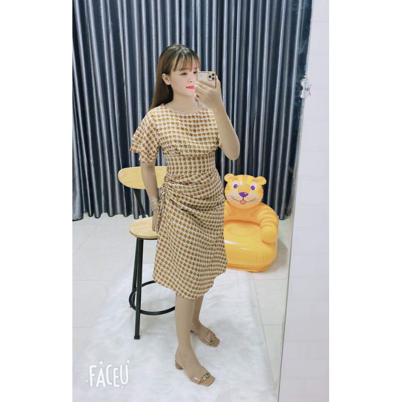 Đầm caro suông ánh kim tuyến nhẹ rút dây hông tay cánh tiên loe