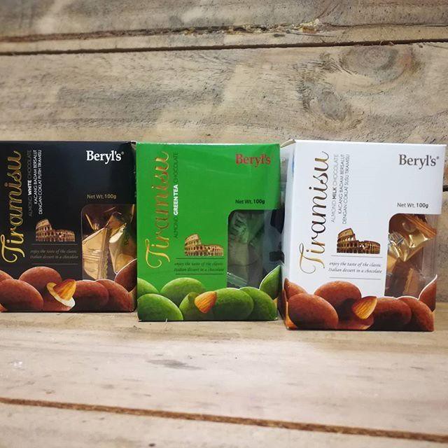 (4 vị) Chocolate Beryl's Tiramisu nhân Hạnh nhân hộp nhỏ 100gr