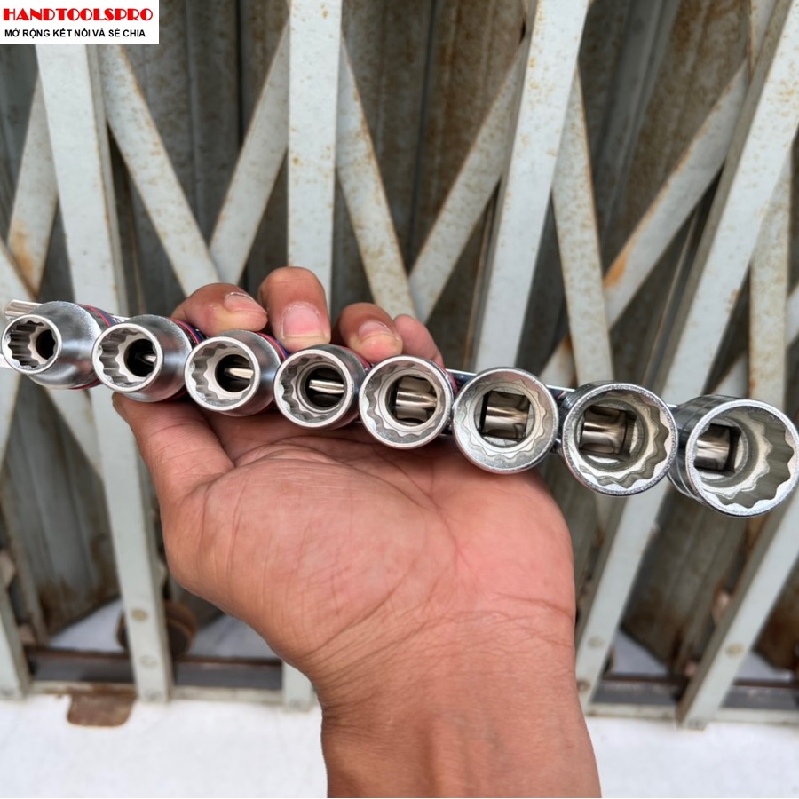 1/2″ Bộ tuýp bông 8 pcs 10-22mm 4010MR Kingtony