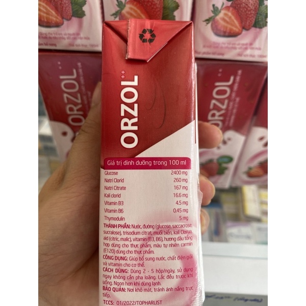 Orzol _ vị dâu 180ml dạng hộp sữa