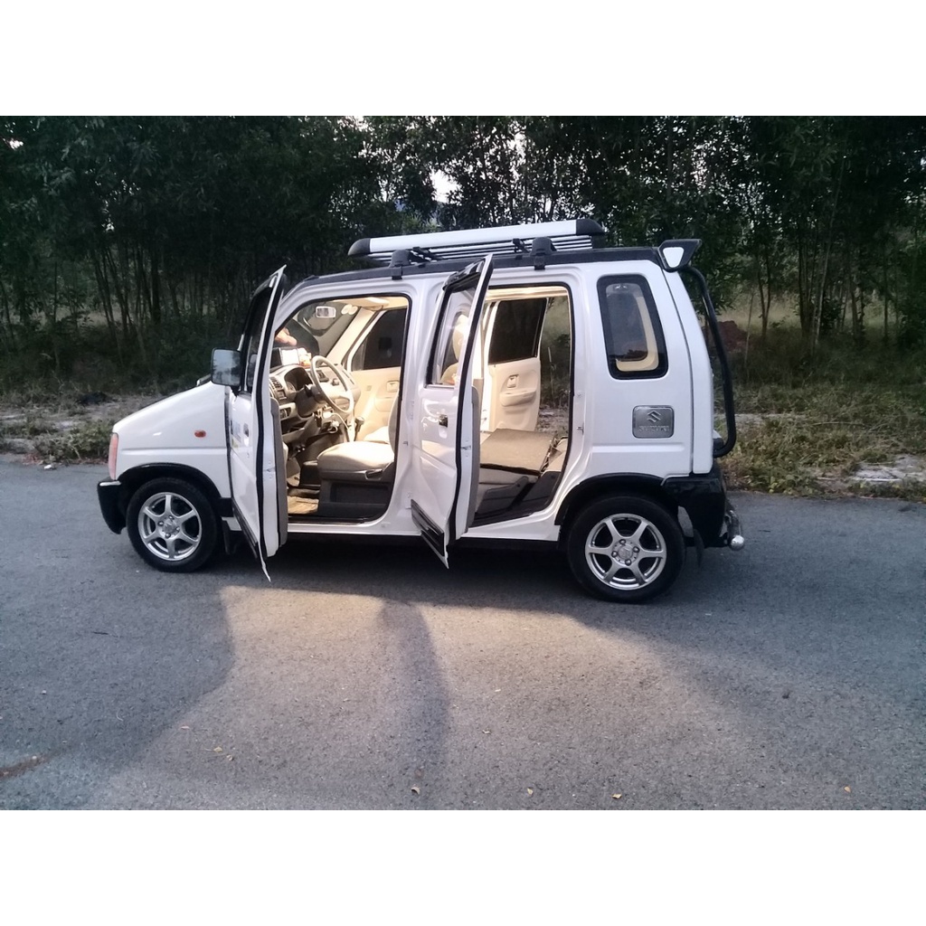 Đèn led Đèn trần siêu sáng cho xe Ô tô Suzuki Wagon R+ và các dòng xe tương ứng 12V