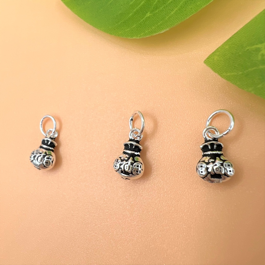 Charm hình túi tiền có hoa văn kim tiền bạc thái - Charm Bạc 925 - Mã CA116