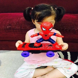 Đồ Chơi Người Nhện Trượt Ván Cho Bé