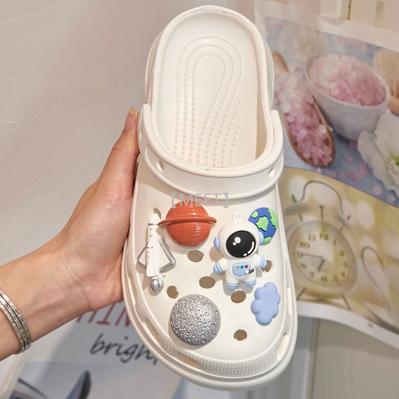 [Meet] Phụ Kiện Khóa Cài Giày crocs DIY Hình Hoa / Phi Hành Gia Hoạt Hình Trang Trí Giày crocs Jobz charm-Spaceman