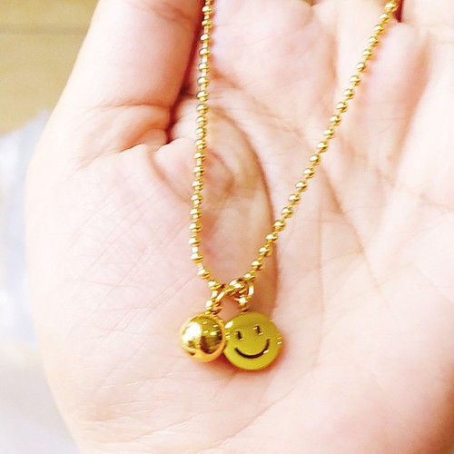 Dây Chuyền Bi Trái Châu Và Mặt Cười Titan Không Đen TT 2365