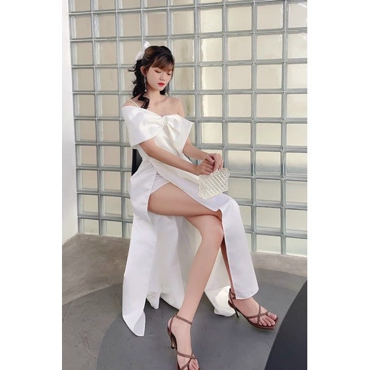 ĐẦM XOÈ RỚT VAI NƠ SẺ ĐÙI