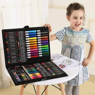 Bộ bút màu 150 chi tiết