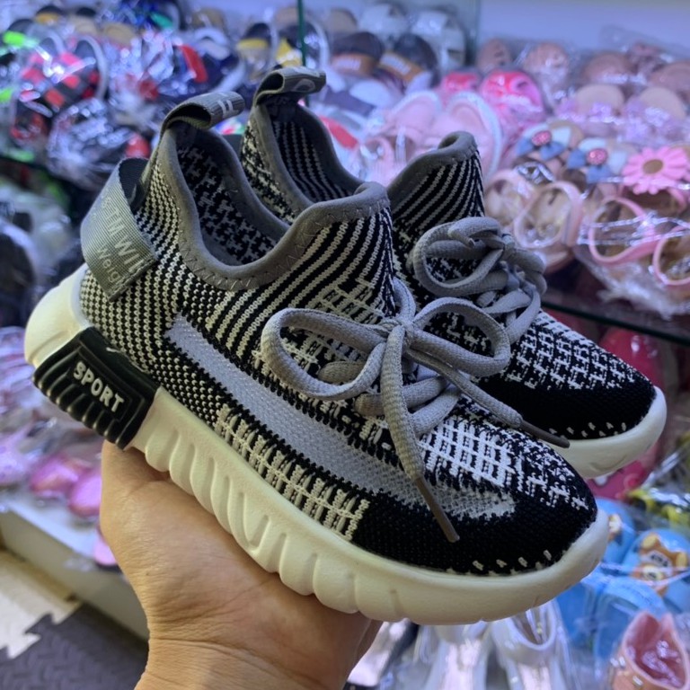 Giày thể thao cho bé trai và bé gái 1 - 12 tuổi buộc dây năng động GE05