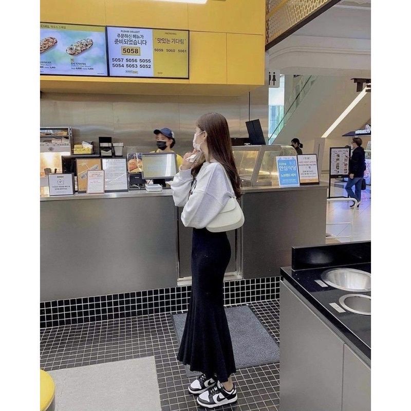Chân váy đuôi cá dáng dài phong cách ulzzang Hàn Quốc siêu hot | BigBuy360 - bigbuy360.vn