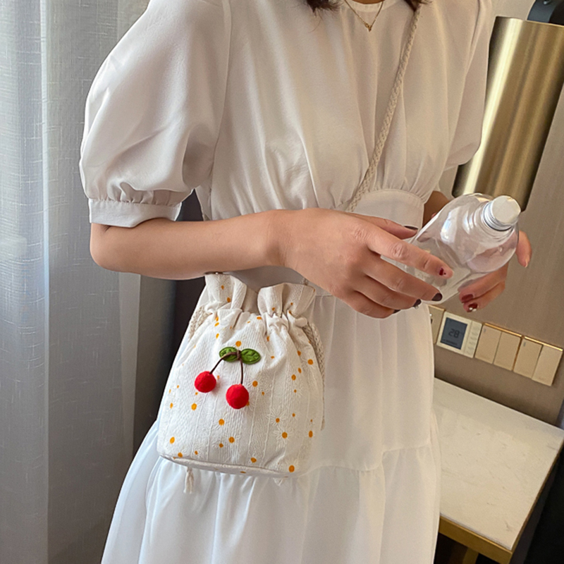 Túi Đeo Vai Nữ Đan Lát Đính Hoa Xinh Xắn