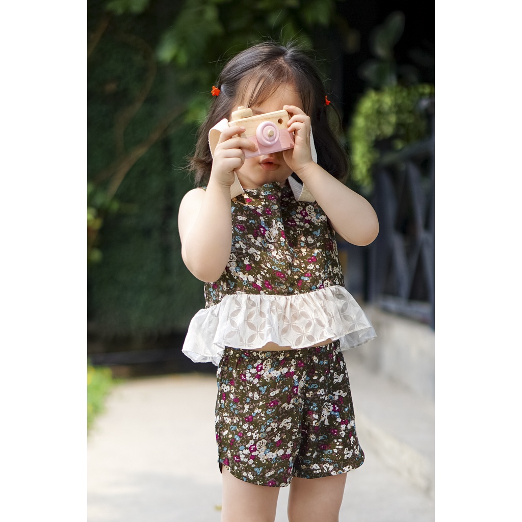 Set bộ bé gái áo croptop quần ngắn hoa nhí Thời trang trẻ em WINKIDS chuyên quần áo bé