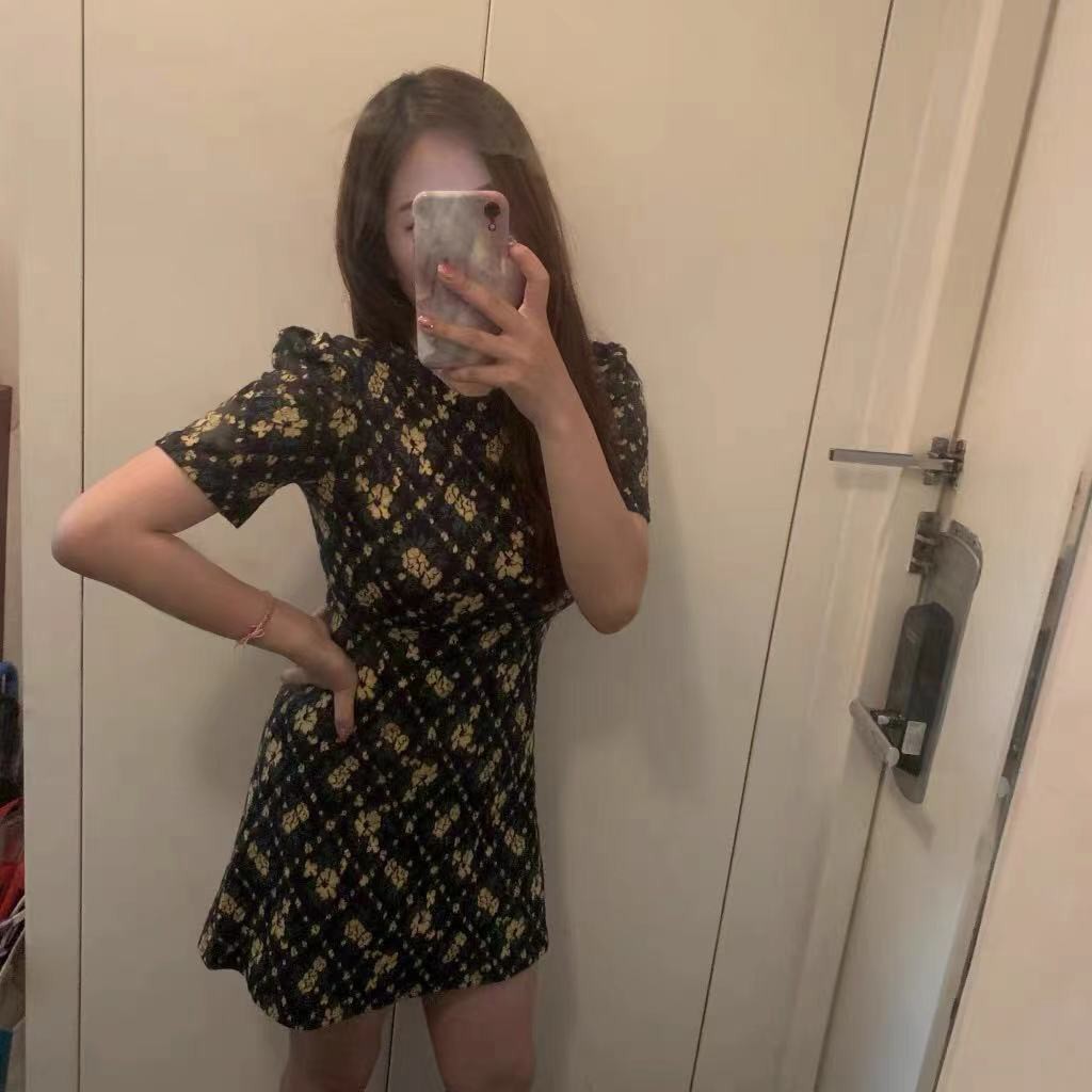 Đầm tay ngắn họa tiết hoa thời trang phong cách Hàn Quốc cho nữ