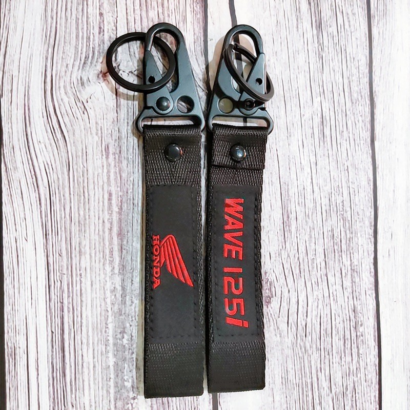 Móc khoá dây cho Honda Wave 125i  ..... Móc bằng thép không gỉ , logo vải thêu